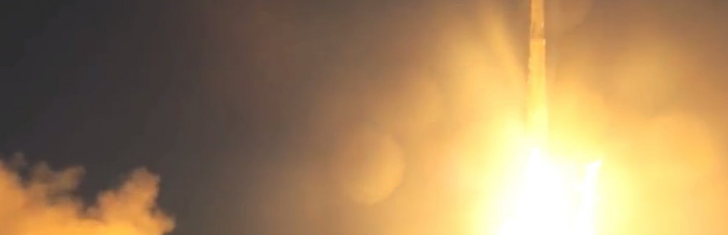 Used SpaceX Rocket Launches 10 Communications Satellites Once Again
