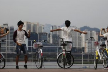In Seoul, a new sharing economy takes hold-one that leaves Uber and Airbnb in the cold