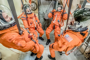 Orion Spacesuits Put to a Vacuum Test at NASA (Photos)