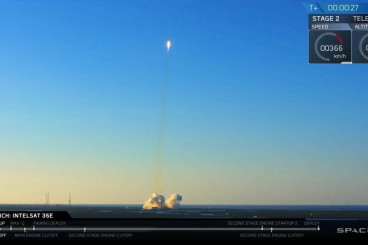 SpaceX Launches Super-Heavy Intelsat 35e Satellite (Photos)
