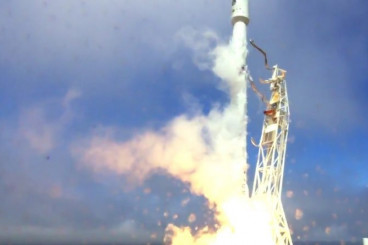 Video: Falcon 9 Launches FormoSat-5 & 1st Stage Lands on Pacific...
