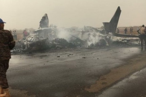 All 49 passengers, crew survive &apos;miraculous&apos; crash landing in South Sudan