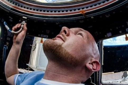 @astro_alex: Fantastic footage of a Russian...