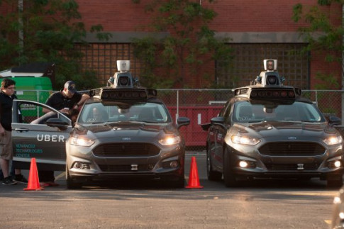 New Report Warns of Pitfalls when Autonomous and Conventional Cars Share the Road