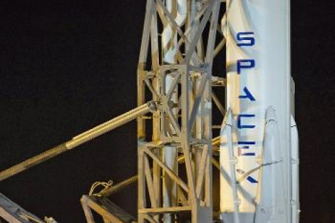 @ooyuzspacenews: SpaceX plans to relaunch a rocket...