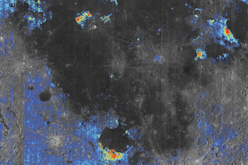 Scientists spy new evidence of water in the Moon`s interior