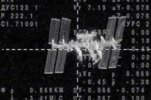 Three-man crew reaches International Space Station