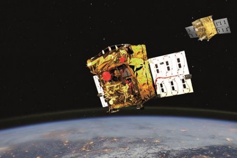 Wächter im All, virtuelle Rover-Missionen und ein hüpfender...
