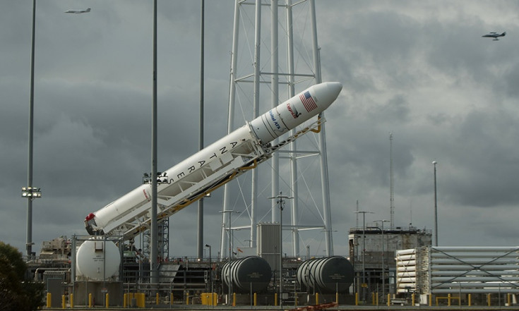 Crew Tests New Workouts and Lights as Rocket Preps for Launch