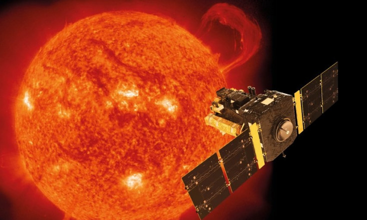 Drehung im Innern: Forscher lüften Rätsel um Sonnenkern -...