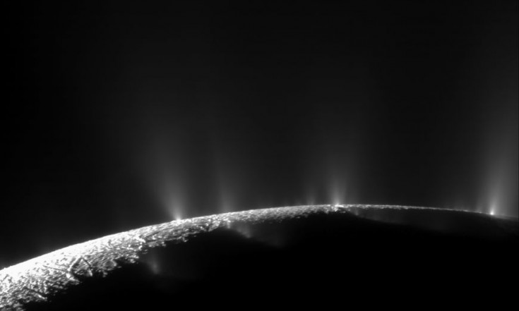 Enceladus: Das warme Innere des Saturnmonds