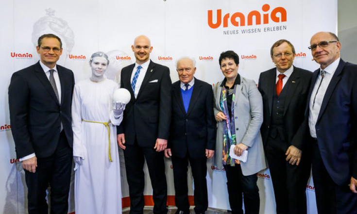 ESA-Astronaut Dr. Alexander Gerst erhält die Urania-Medaille 2017