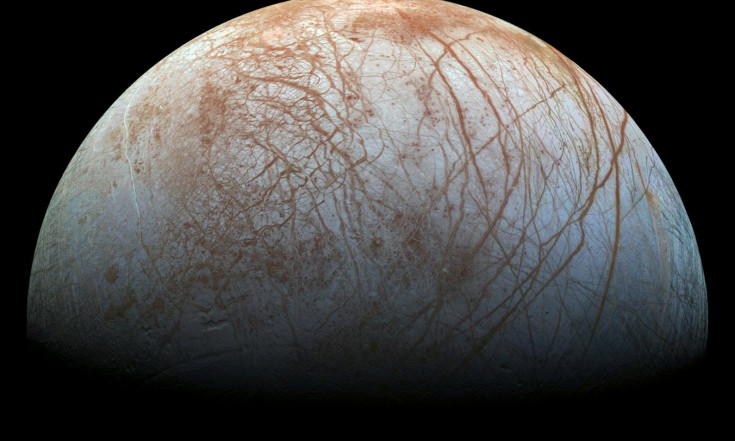 Icy Surface of Jupiter Moon Europa May See Slo-Mo Flow