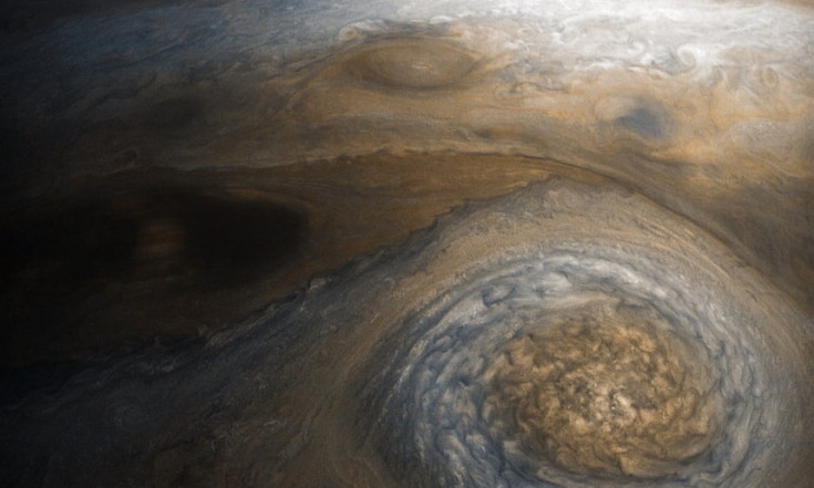 Monster Storm Churns Near Jupiter`s North Pole (Photo)