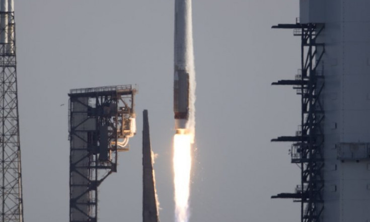 NASA`s Newest Tracking & Data Relay Satellite Sails into Orbit...