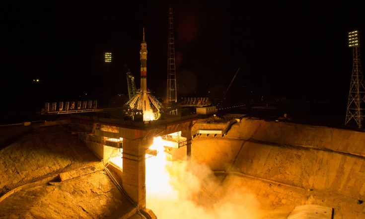 Photos: Soyuz Rocket Blasts Off with Russian-American ISS Crew...