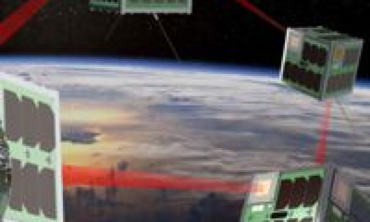 S-NET: Nanosatelliten machen gemeinsame Sache