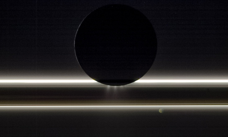 Saturn Moon Enceladus Blasts Rings with Geysers in Gorgeous Cassini Photo