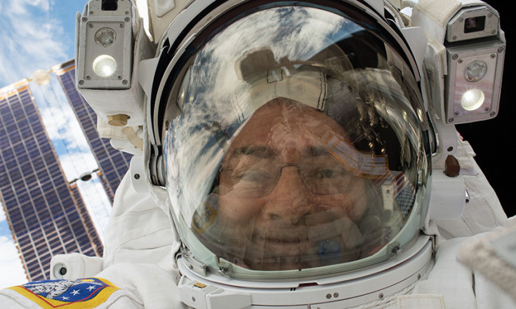 Spacewalkers Preparing for Monday’s Spacewalk With Updated Plan – Space Station