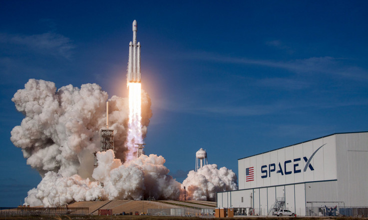 Success! SpaceX Launches Falcon Heavy Rocket on Historic Maiden Voyage