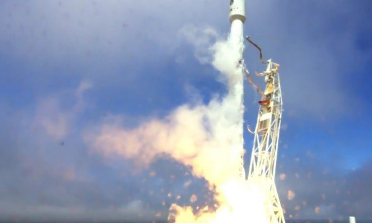 Video: Falcon 9 Launches FormoSat-5 & 1st Stage Lands on Pacific...