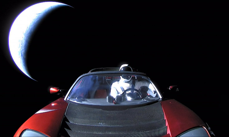 Watch Starman`s Entire Deep-Space Ride on Elon Musk`s Roadster in Just 80 Seconds