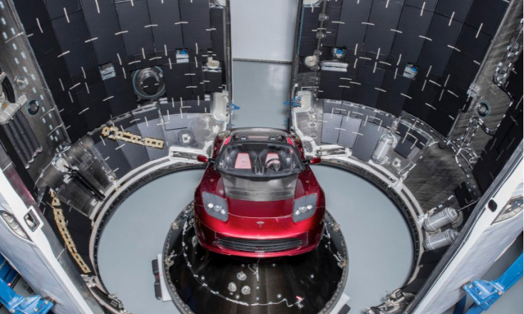 Wozu Elon Musk mit SpaceX Rakete Falcon Heavy Tesla Roadster z Mars schießt - manager magazin