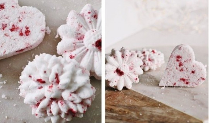 Beauty || DIY Bath Bomb || Peppermint Vanilla